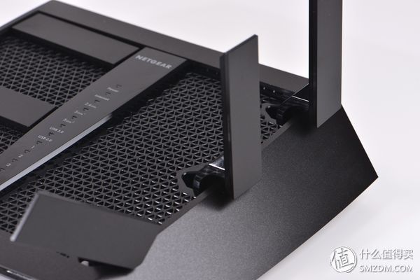 网件jr6100路由器是千兆还是百兆,千兆宽带感觉还是不够快