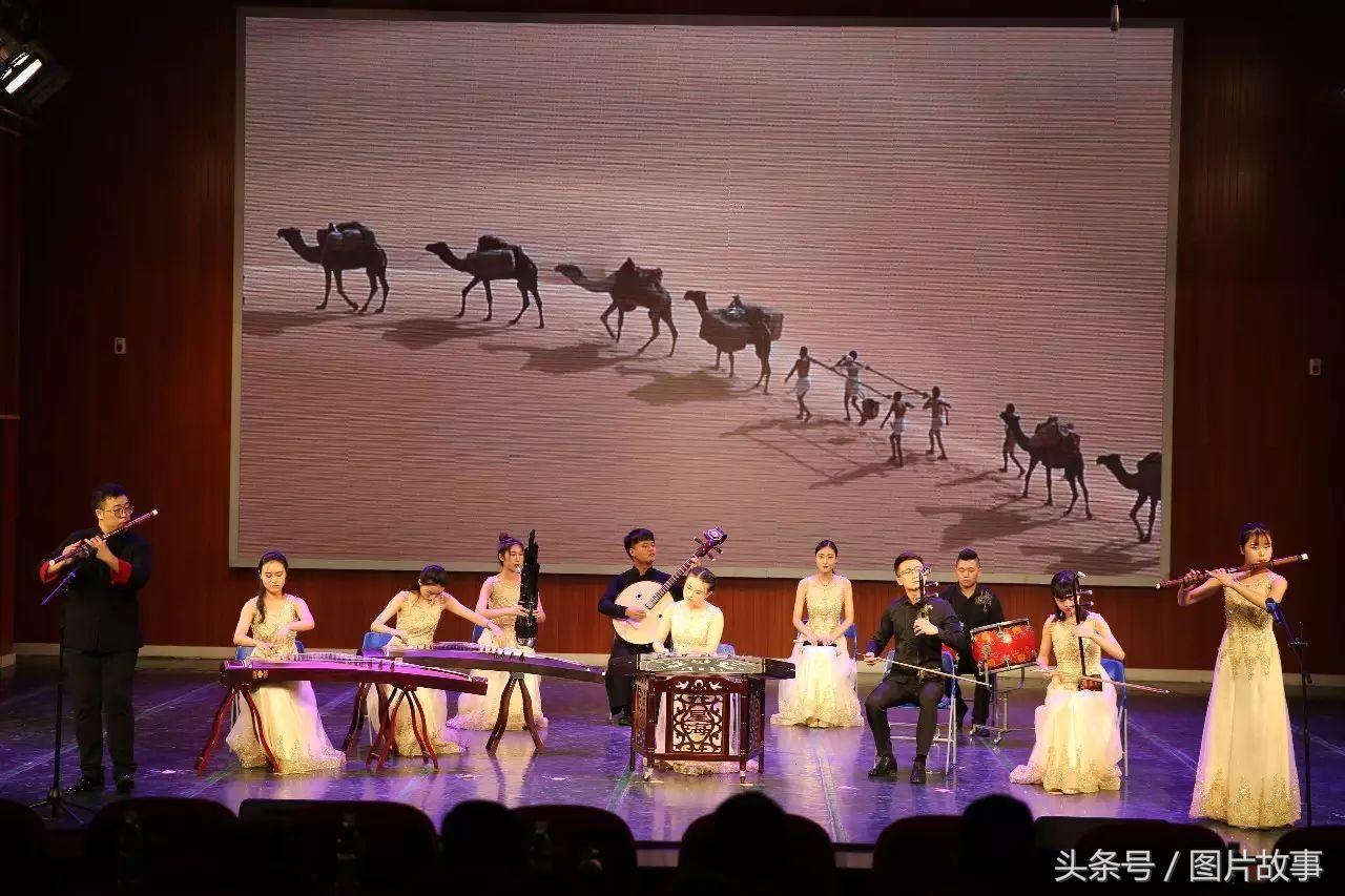 广西师范大学音乐学院举行2017级新生开学典礼暨迎新晚会