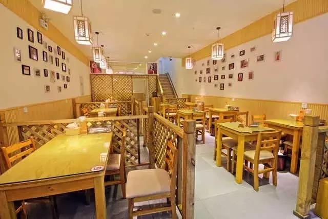 郑州新生美食全攻略!来这20家店,吃遍5个区、5大美食广场