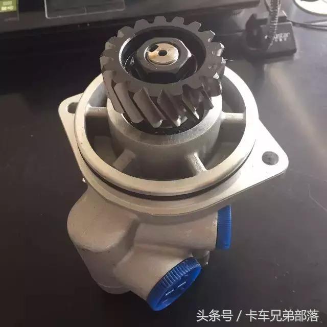 为啥货车方向盘感觉转向不精准,方向盘虚位大维修