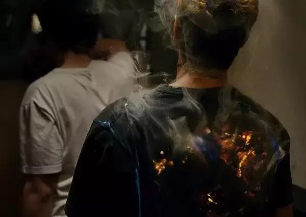 黑帮纪录片华人黑帮,黑帮老大拍的最真实的黑帮电影