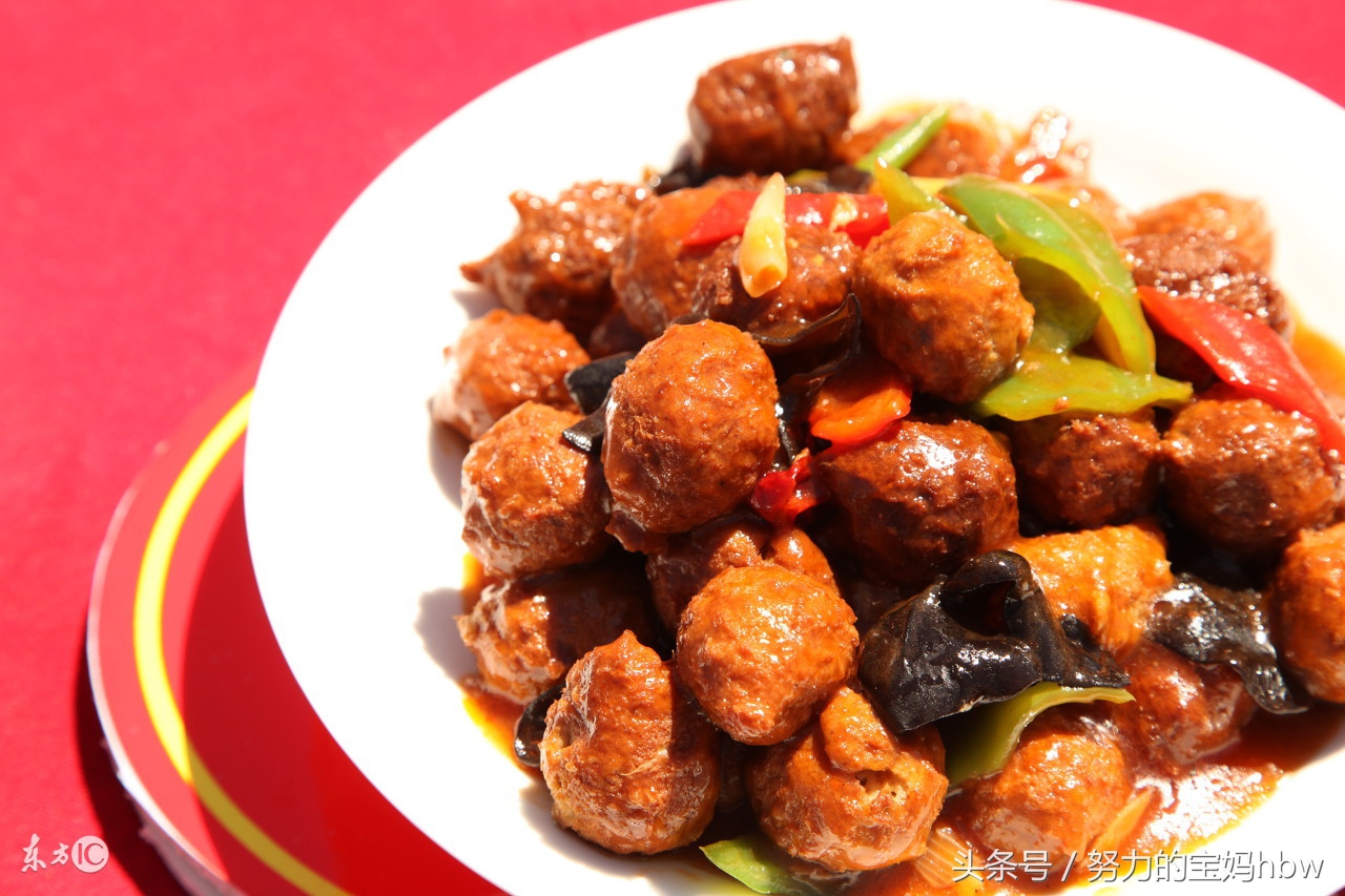 出现过敏性鼻炎该怎么办,哪些东西容易导致小孩过敏性鼻炎