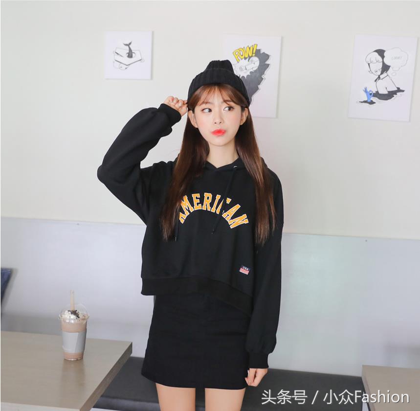 韩国女生卫衣搭配图片,适合女汉子卫衣穿搭拍照姿势教程