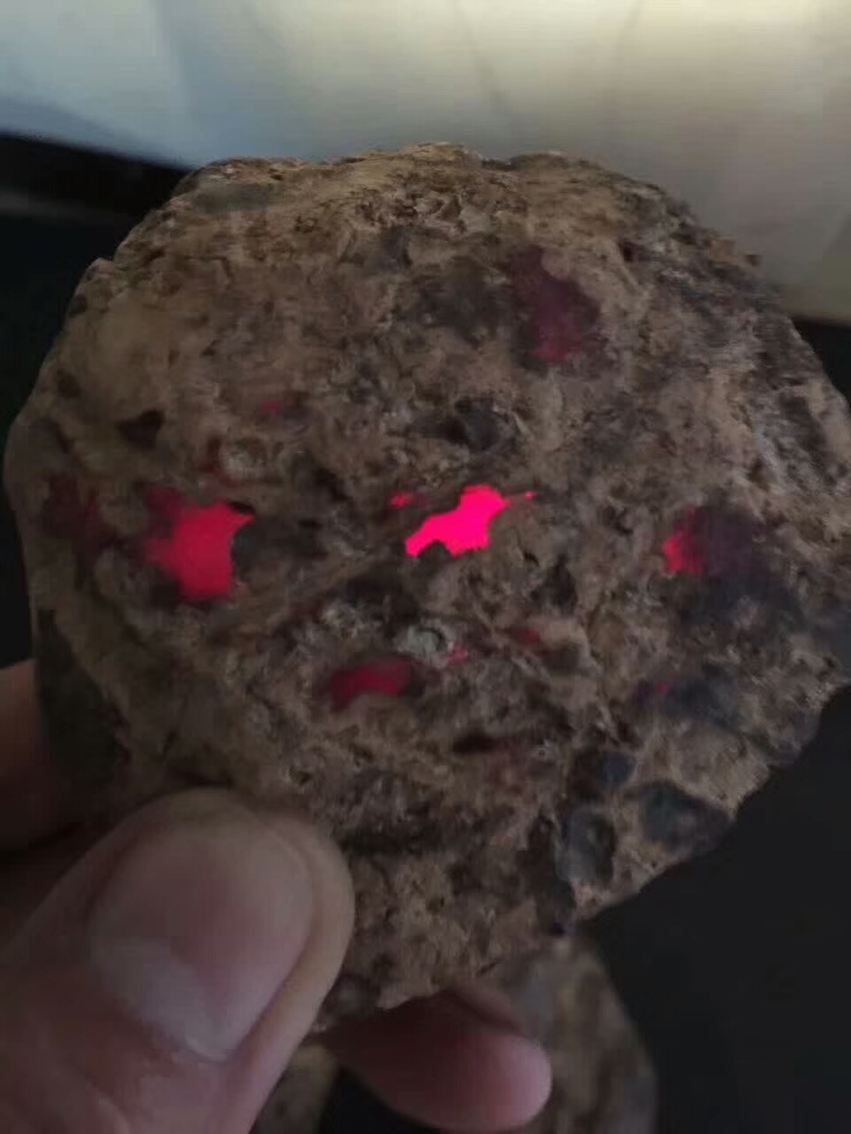 缅甸琥珀金珀好还是血珀好,缅甸血珀和棕珀