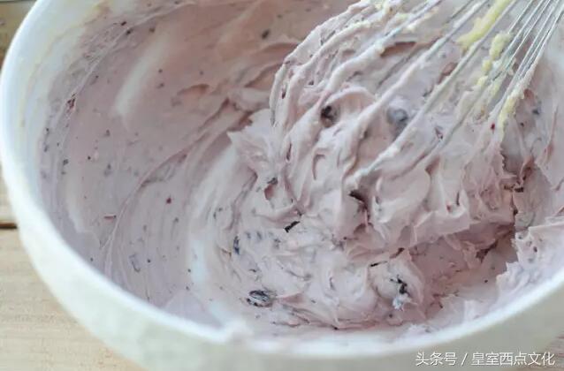 清新口味蛋糕,简约风蓝莓乳酪蛋糕