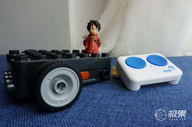 用积木拼搭简易的遥控车,如何用积木拼遥控车