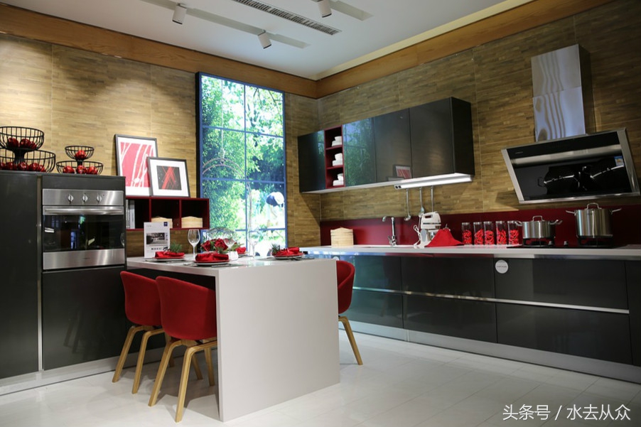 被起诉强制腾房怎么办,法院出租被查封房产违法吗