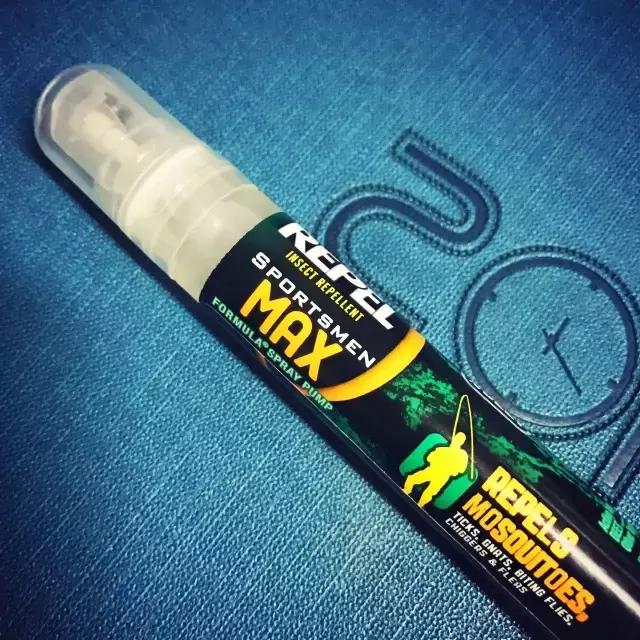 单独旅行适合带自拍杆吗,一个人旅游适合带什么自拍杆