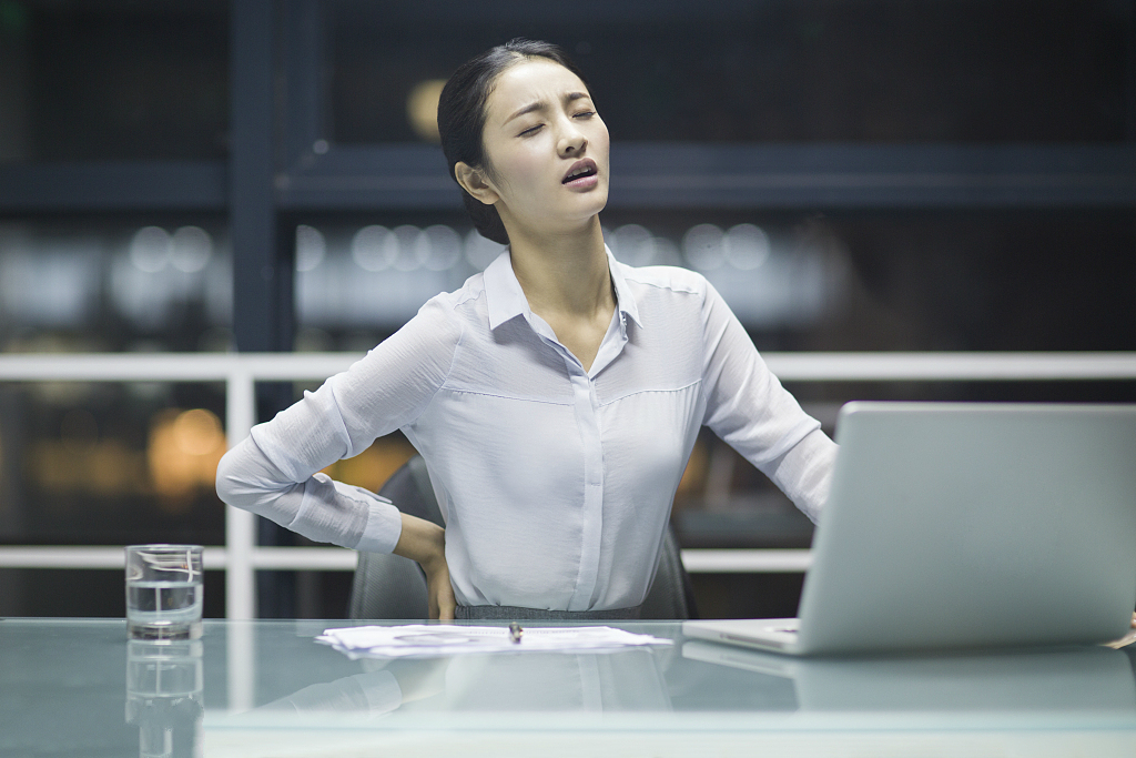 久坐的危害的新闻报道,久坐一族警惕坐出来的健康危害