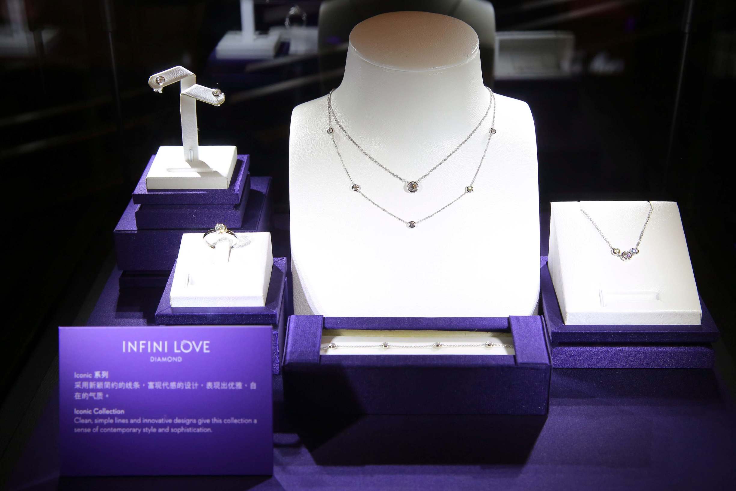 周生生高端系列全爱钻由谁代言 (周生生官方旗舰店全爱钻项链)