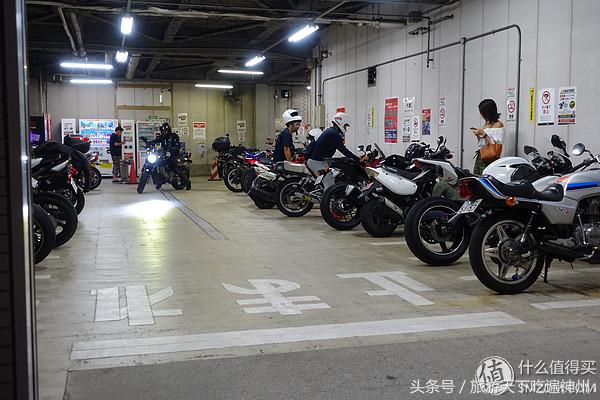 夫妻逛街买买买,夫妻日常买买买