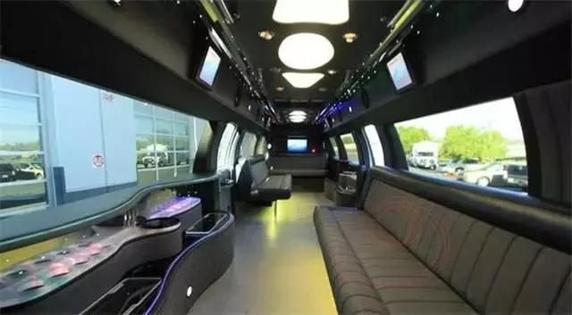 福特房车赵本山同款,本山大叔福特房车