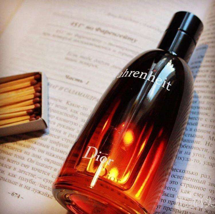 哪几款淡香水让人闻了上瘾,香水味特别浓的男香