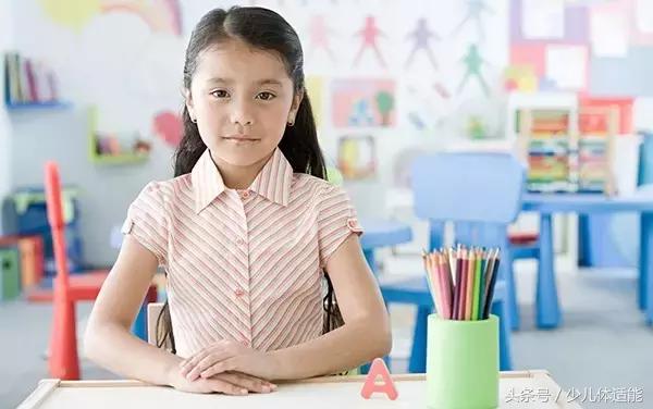 新苗脊柱侧弯预防中心是做什么的,用哑铃练背能预防脊柱侧弯