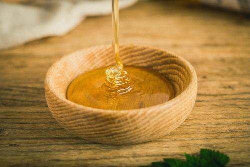 原来新人“蜜月”来源于甜美的蜂蜜，还有好多起源故事，快收藏！