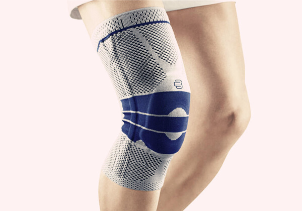 怎么使用健身护腕,健身训练需要什么护具和护膝好呢