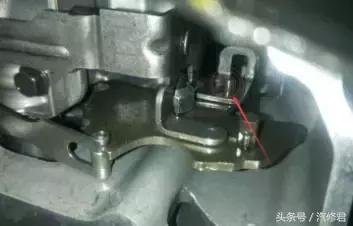 比亚迪f6仪表盘出现svs怎么处理,比亚迪f6行驶过程中防盗灯亮