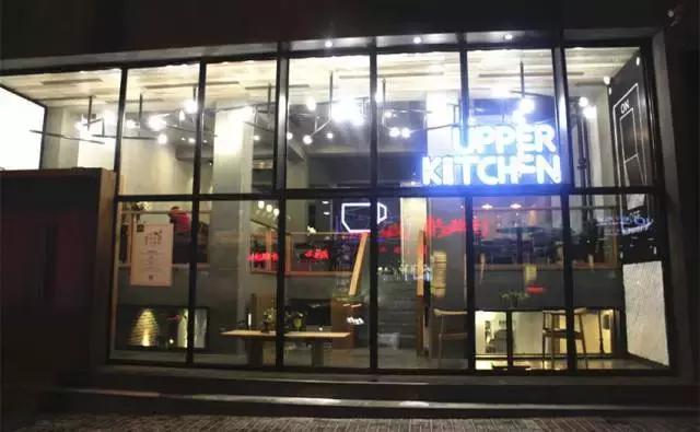 一杯咖啡的时间打动一个人,喝一杯咖啡慢慢品味人生