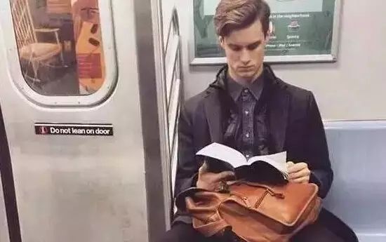 什么样的人适合买阅读器,喜欢用kindle的人