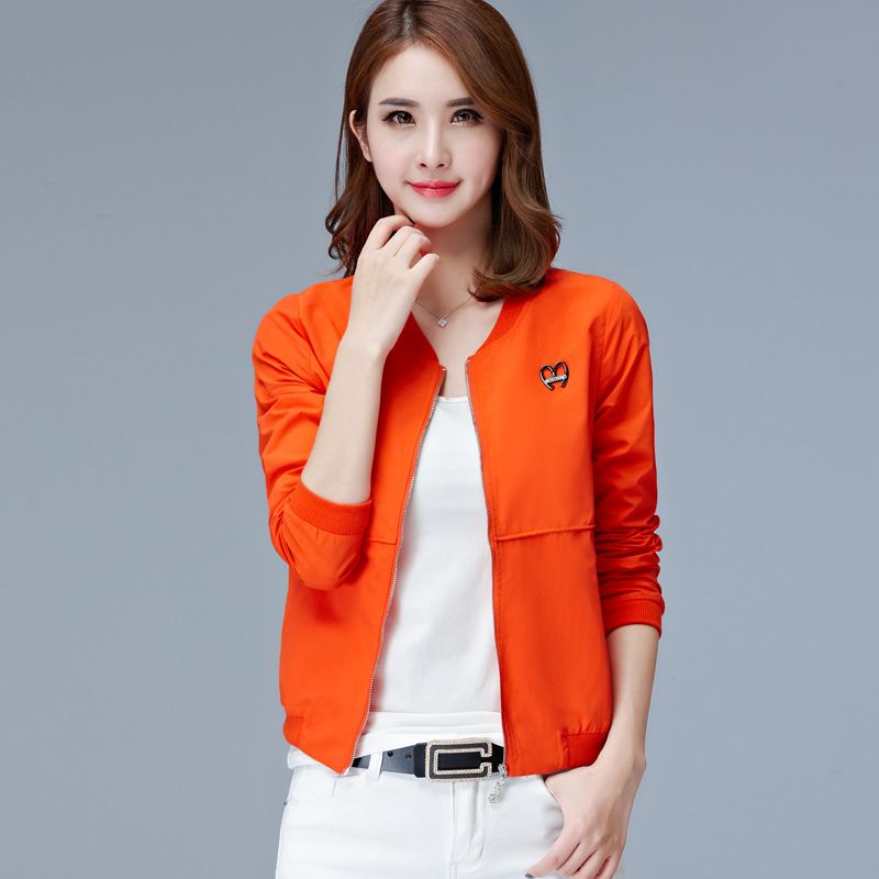 女人穿衣打扮要靠自己,女人就该穿得帅气一点