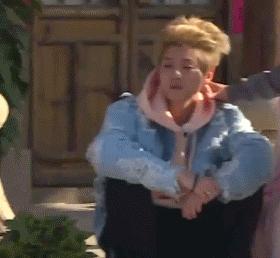 鹿晗易烊千玺聊天视频,鹿晗尬聊