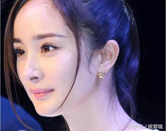 杨幂同款雅诗兰黛沁水粉底液,雅诗兰黛沁水粉底液杨幂色号