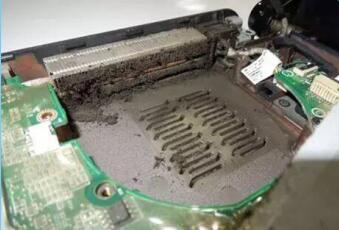 笔记本用久了开机会慢吗,笔记本不管打什么游戏都很卡掉帧