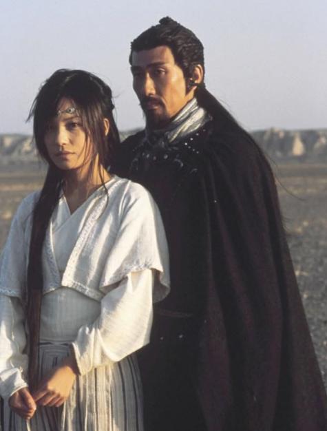 日本看中国女明星红毯,国内03年的女明星