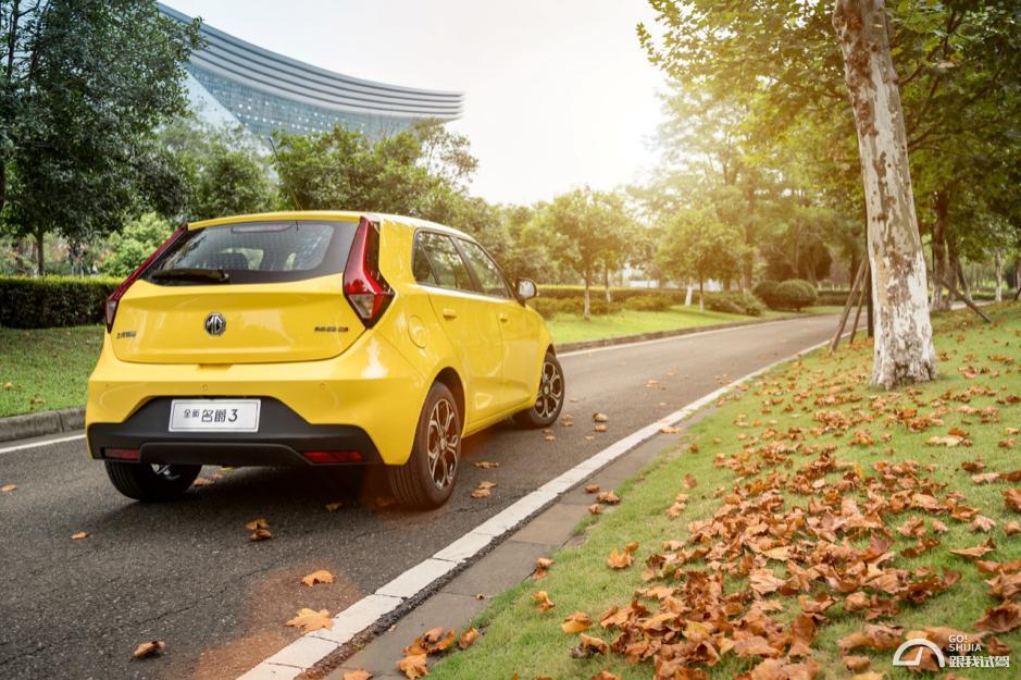 颜高性价比高的人,哪一年的名爵3最值得买