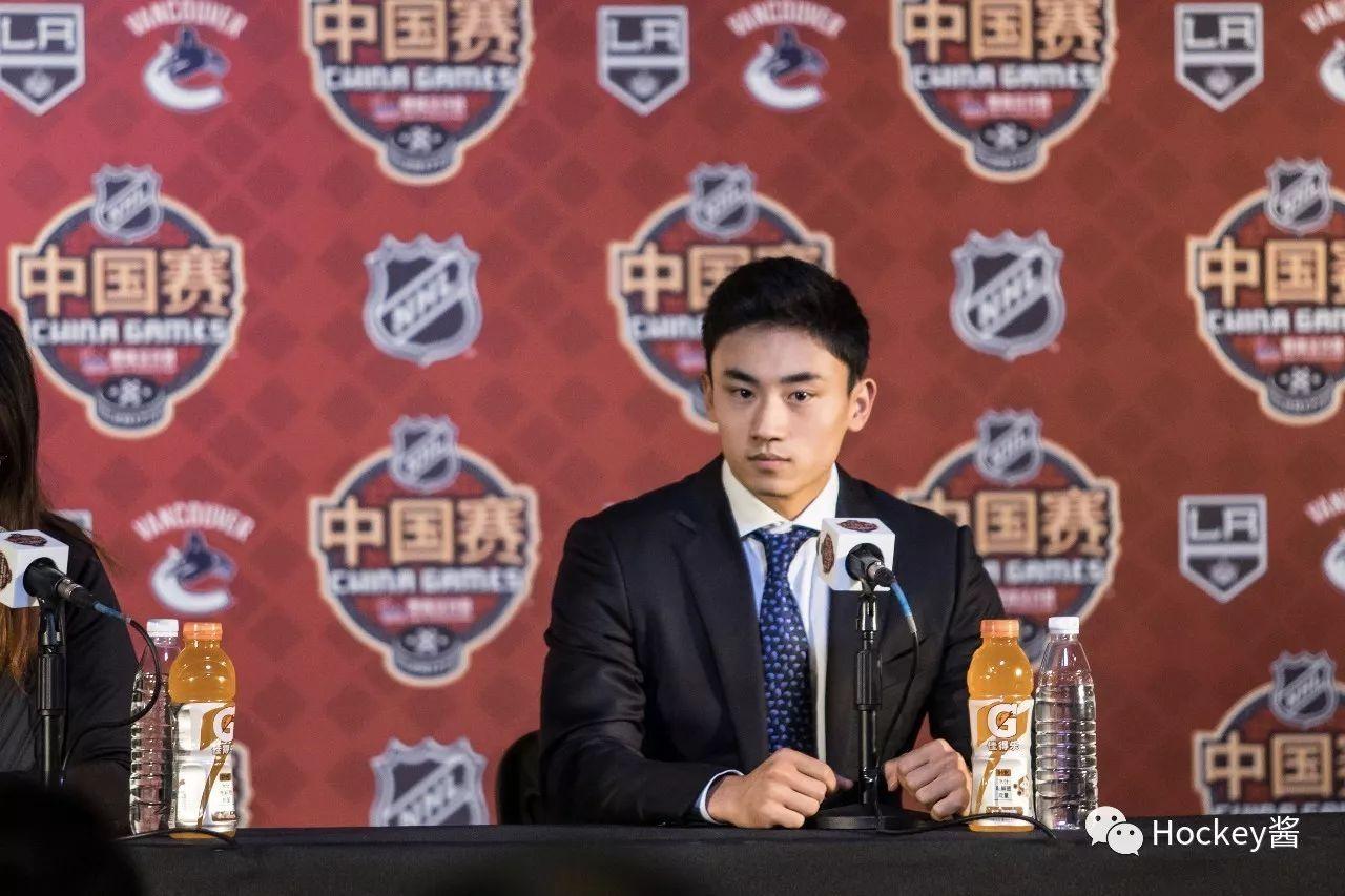 冰球员,冰球队拍照