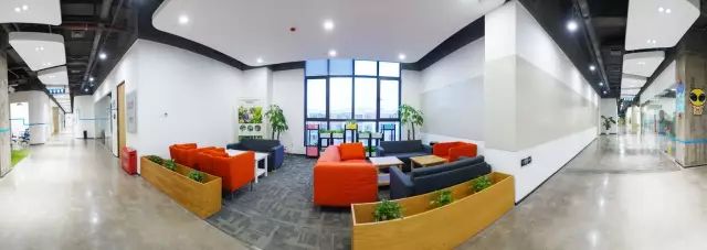 腾讯双创新孵化基地,中国双创中心