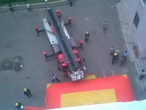 痛心！开学没多久10起跳楼，到底该怎么告诉孩子珍爱生命……