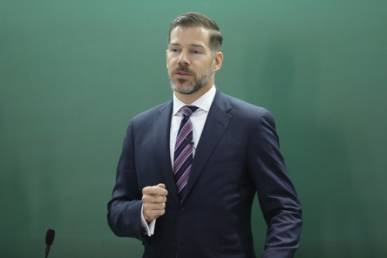 美国资本界看到中国加码投资,美国关注中国产业升级