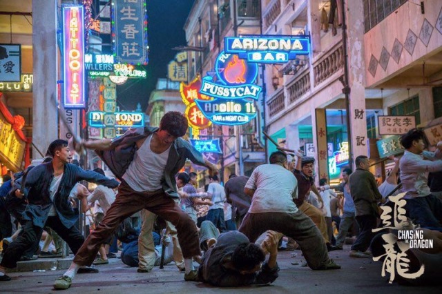 它是黑帮片、动作片、港史片,《追龙》是国庆唯一值得N刷的电影