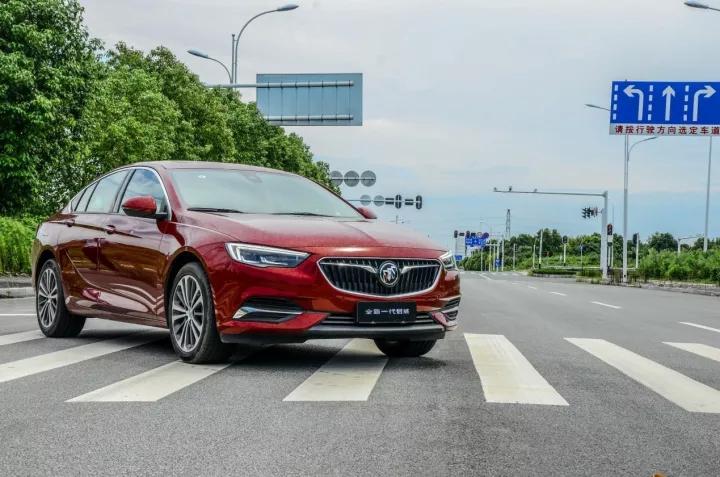 君威帕萨特雅阁凯美瑞怎么选,君威为什么比凯美瑞雅阁便宜