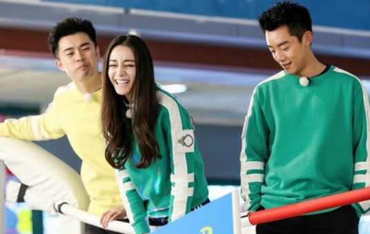 杨颖和郑恺迪丽热巴鹿晗,郑恺爆料鹿晗迪丽热巴