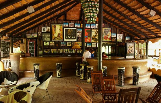 吊在悬崖上的酒店你敢住吗,挂在悬崖峭壁上的酒店