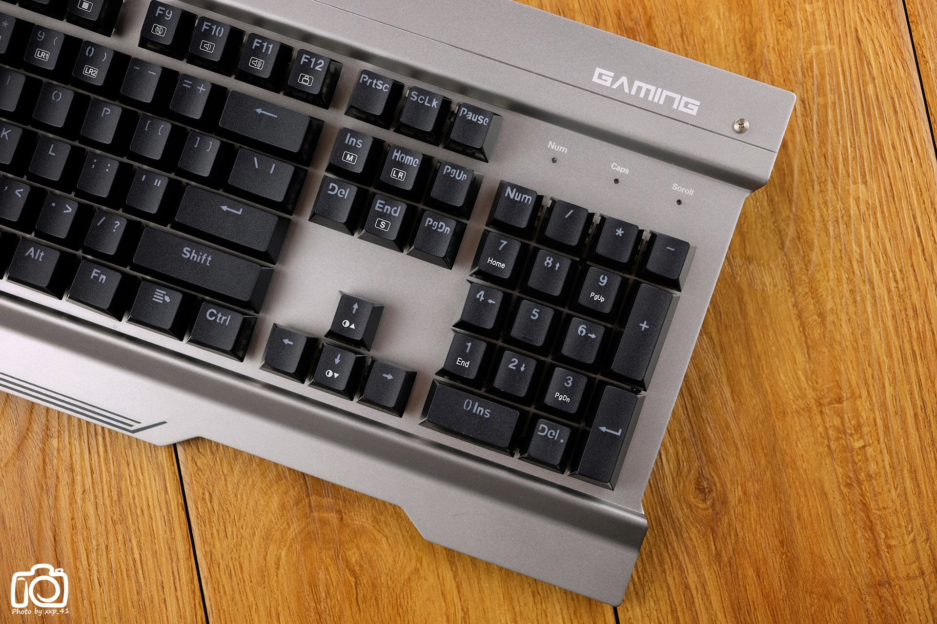 噼里啪啦打字噪，居然还防水：映泰沙漠方舟GK30青轴电竞机械键盘