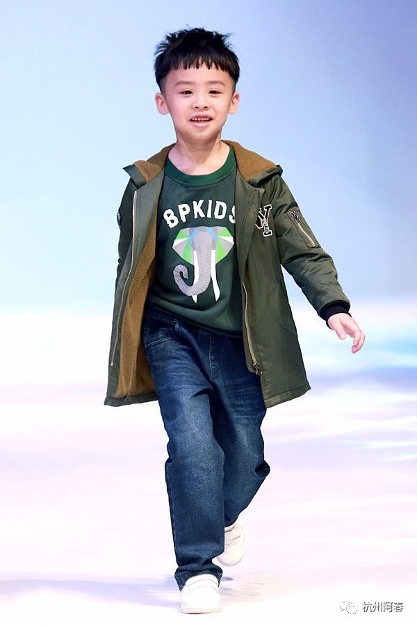 渝派精品服装,渝派系列服装