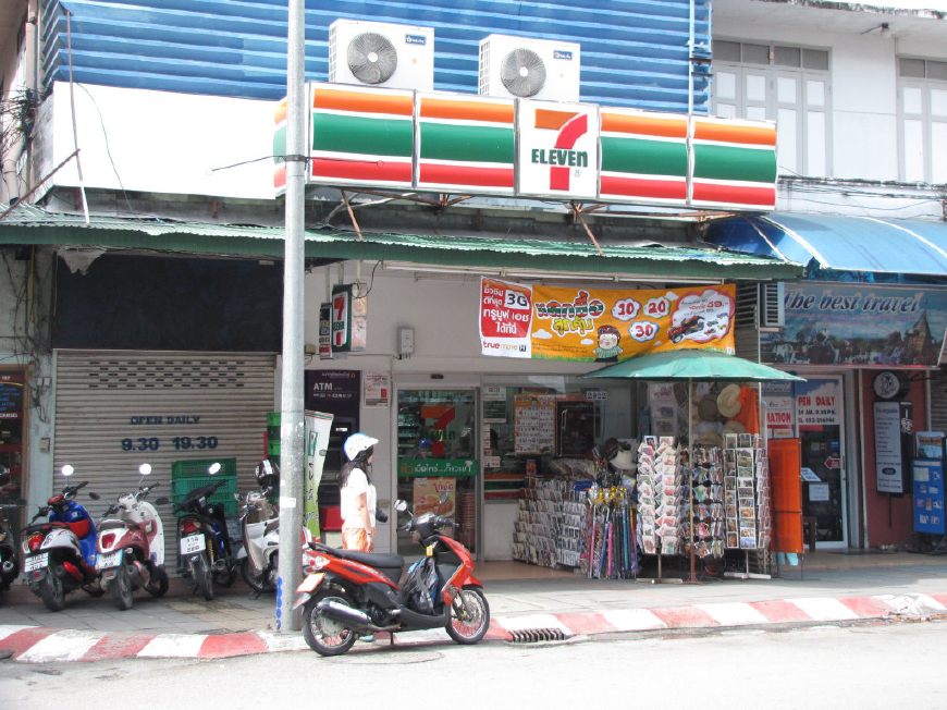 泰国711零食都有哪些,泰国711便利店必买零食