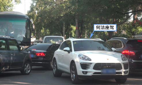 同样都是违反交规，为什么何洁就能得到原谅，而baby就获得批评？