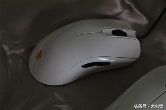 zowie鼠标白色,zowie白色鼠标