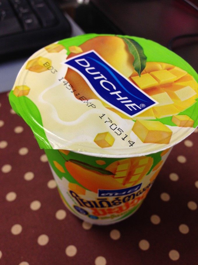 泰国711便利店的零食也太便宜了吧，超多没吃过的种类