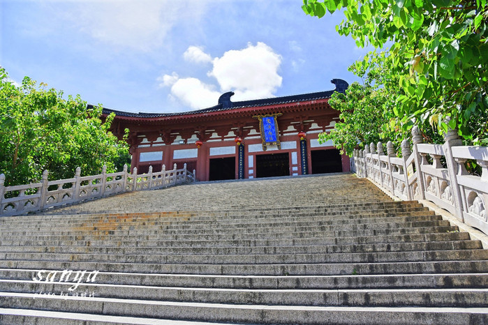 天堂很远中国很近,天堂很远扎西尼玛