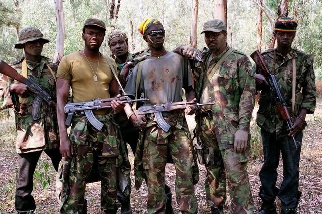 为什么AK47在非洲被广泛使用