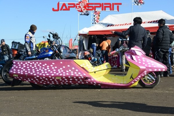 一台破摩托多少钱,一辆破摩托车能卖多少钱