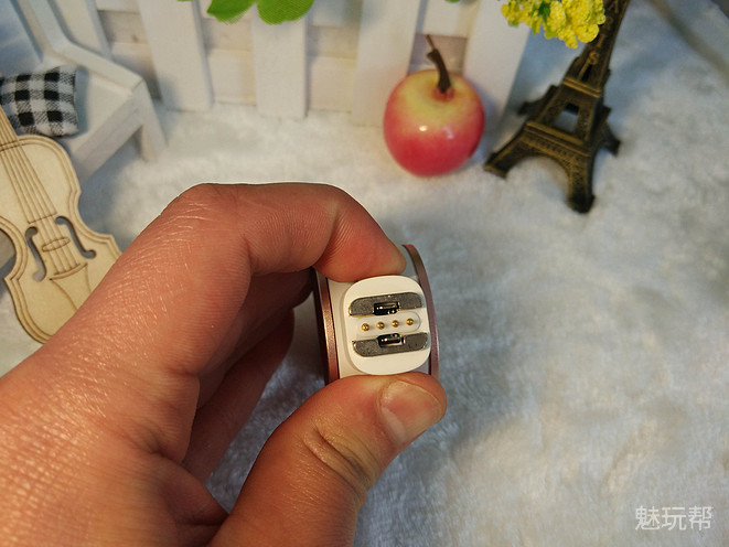 你驾驶,她帮你看风景