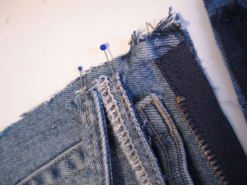 旧牛仔裤改造收纳袋教程,废旧牛仔裤手工改造收纳袋的做法