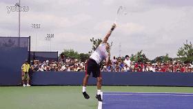 网球发球不流畅纠正办法,网球发球的纠正方法