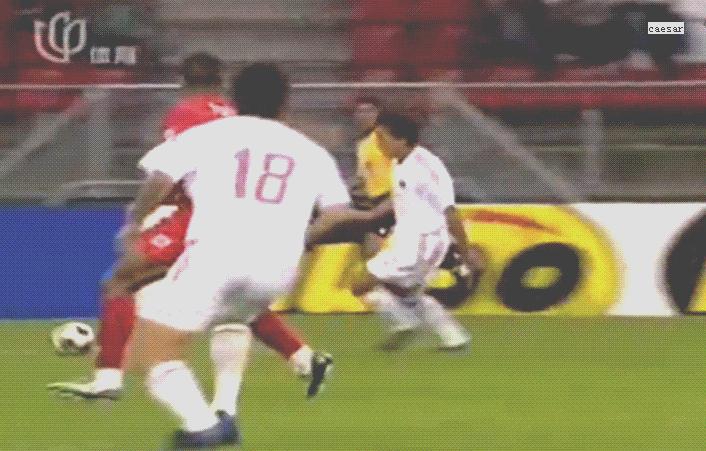 曾经比肩梅西的国足之星,梅西2005世青赛足球之星